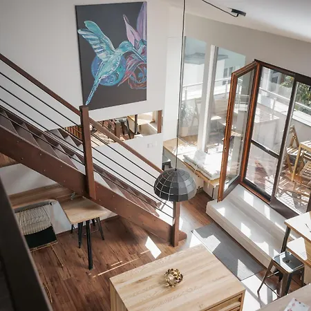 Luxury Haven 3br Penthouse, 3bath, Hot Tub & Roof * Praga