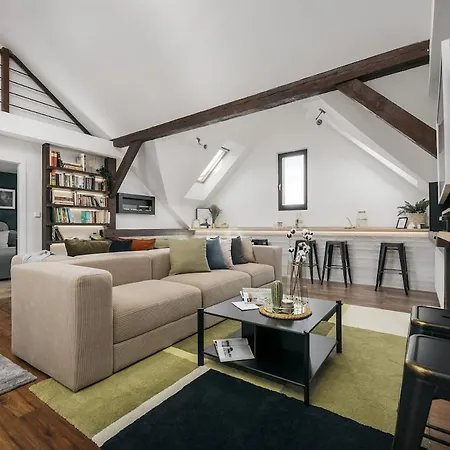 Apartamento Luxury Haven 3br Penthouse, 3bath, Hot Tub & Roof Praga