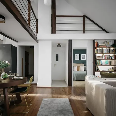 Luxury Haven 3br Penthouse, 3bath, Hot Tub & Roof * Praga