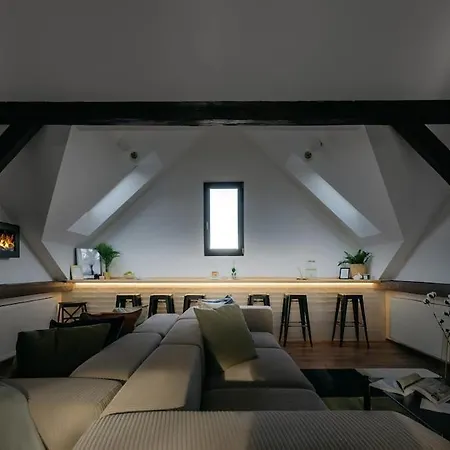 Apartamento Luxury Haven 3br Penthouse, 3bath, Hot Tub & Roof