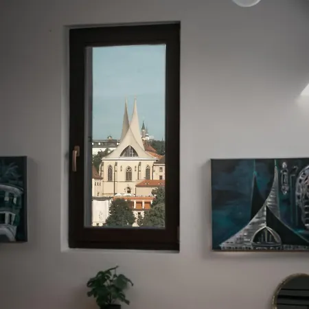 Apartamento Luxury Haven 3br Penthouse, 3bath, Hot Tub & Roof Praga