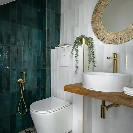 Luxury Haven 3br Penthouse, 3bath, Hot Tub & Roof *