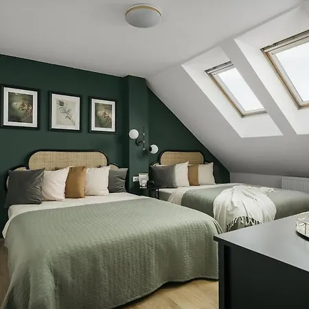 Luxury Haven 3br Penthouse, 3bath, Hot Tub & Roof Apartamento *