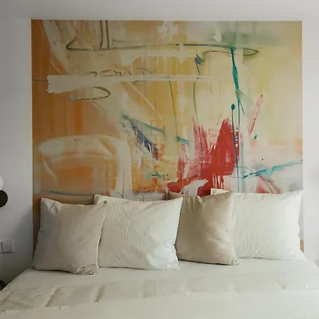 Luxury Haven 3br Penthouse, 3bath, Hot Tub & Roof Apartamento