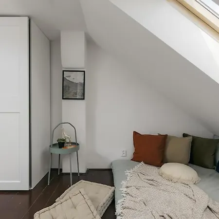Luxury Haven 3br Penthouse, 3bath, Hot Tub & Roof