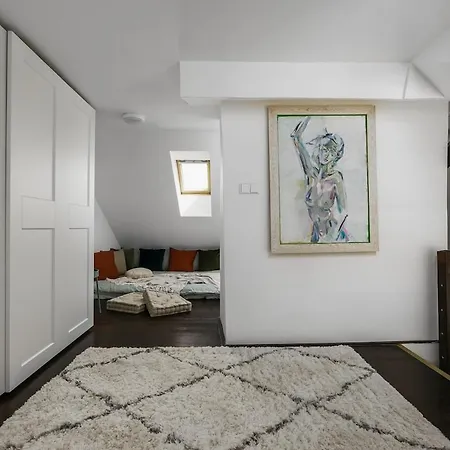Luxury Haven 3br Penthouse, 3bath, Hot Tub & Roof *