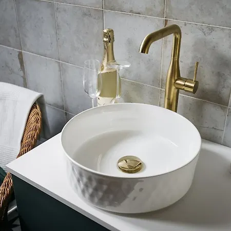 Luxury Haven 3br Penthouse, 3bath, Hot Tub & Roof * Praga