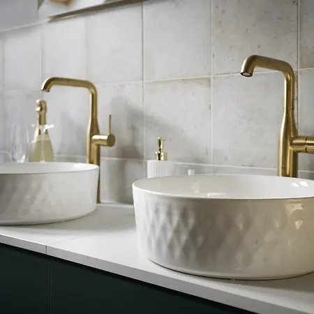 Luxury Haven 3br Penthouse, 3bath, Hot Tub & Roof Apartamento Praga