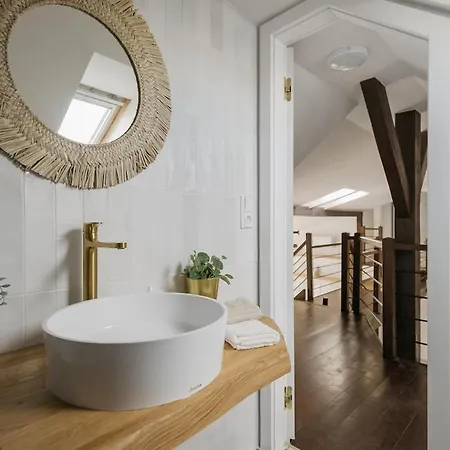 Luxury Haven 3br Penthouse, 3bath, Hot Tub & Roof *